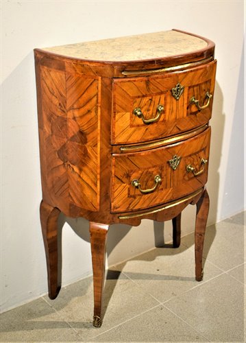 Petite commode à demi-lune  Louis XVI 